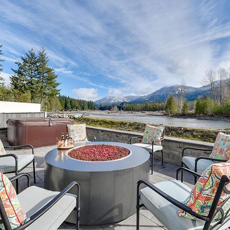 Riverfront Home With Deck, Near Mount Rainier! Packwood Zewnętrze zdjęcie